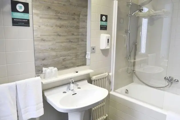 Tek Büyük veya İki Ayrı Yataklı Oda, Balkon