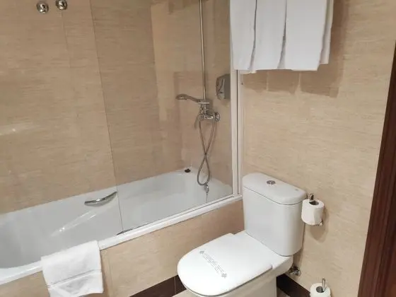 Üç Kişilik Oda, 3 Tek Kişilik Yatak