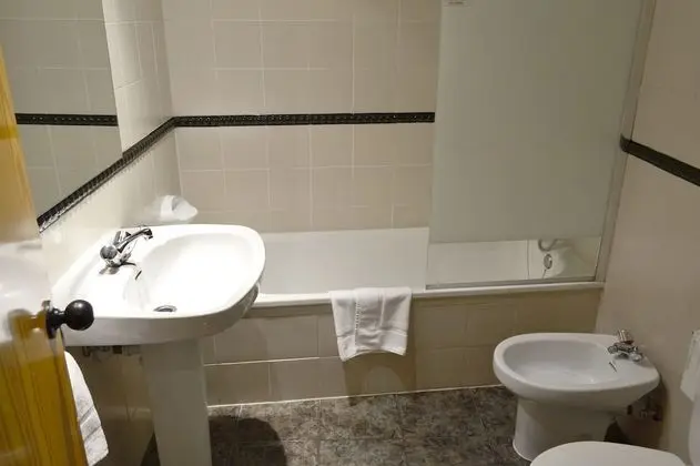 Economy Tek Büyük Yataklı Oda