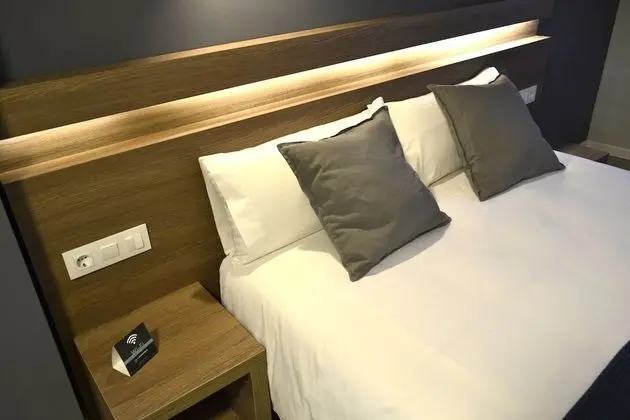 Büyük Yataklı Tek Kişilik Oda