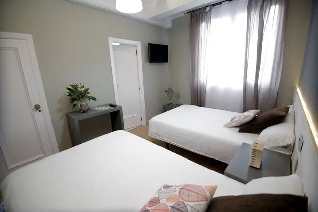 Tek Büyük veya İki Ayrı Yataklı Oda