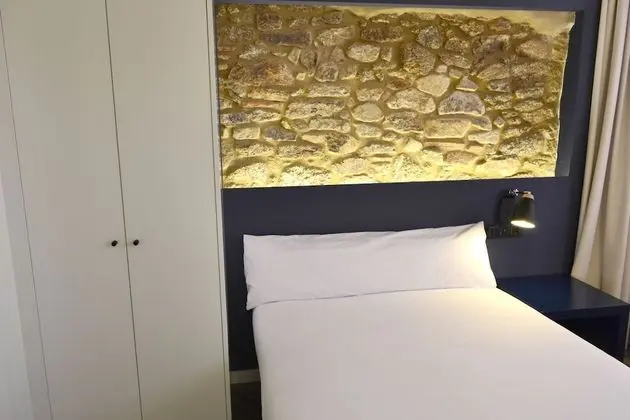 Economy Tek Büyük Yataklı Oda