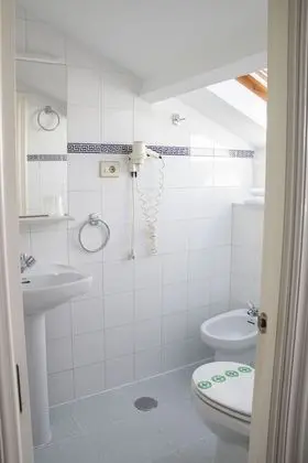 Standard Tek Büyük veya İki Ayrı Yataklı Oda