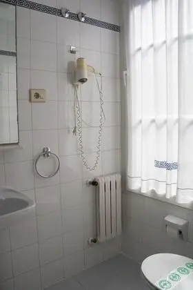 Standard Tek Büyük veya İki Ayrı Yataklı Oda