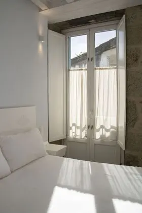 Büyük Yataklı Tek Kişilik Oda