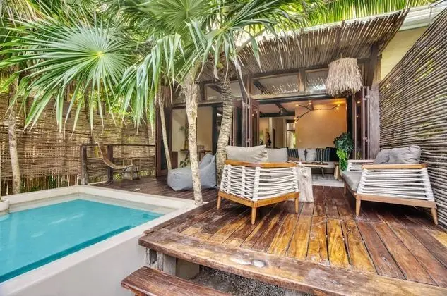 Villa Chechen 2 Bedrooms 4 people included