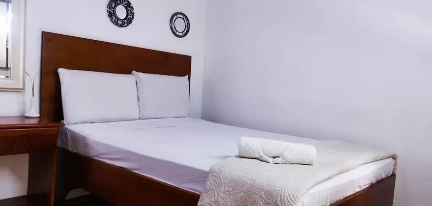 Basic Tek Büyük Yataklı Oda