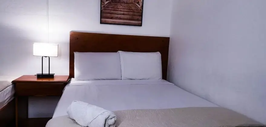 Basic Tek Büyük Yataklı Oda