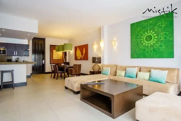 Master Suite with Pool