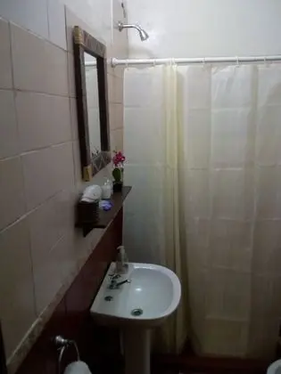 Dört Kişilik Oda, Sigara İçilmez, Bahçe Manzaralı (1 queen and 2 single beds )