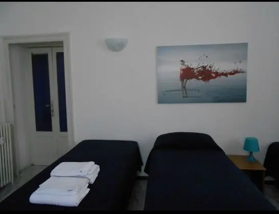 Tek Büyük Yataklı Oda, Ortak Banyo