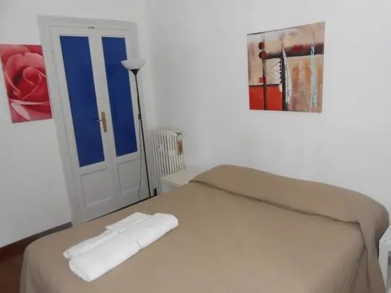 Tek Büyük Yataklı Oda, Ortak Banyo
