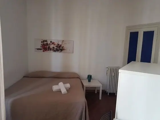 Tek Büyük Yataklı Oda, Ortak Banyo