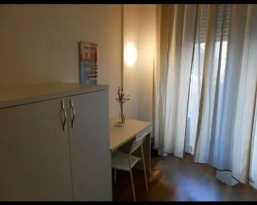 Tek Büyük Yataklı Oda, Ortak Banyo