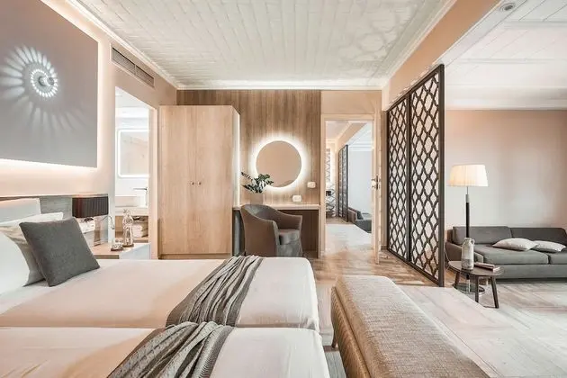 Ambassador Suite Private Pool