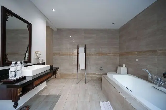 Özel spa küveti