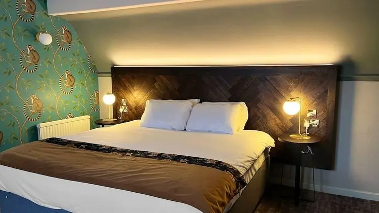 Junior Süit, 1 Çift Kişilik Yatak