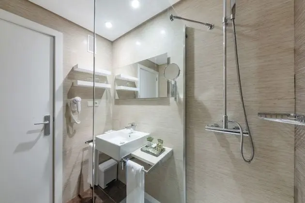 Superior Tek Büyük Yataklı Oda