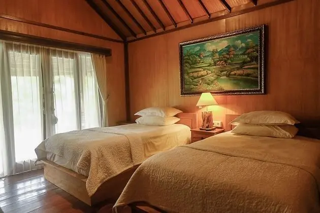 Superior Bungalow with Two Single Bed