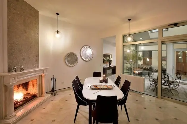 Deluxe Villa