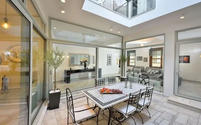 Deluxe Villa