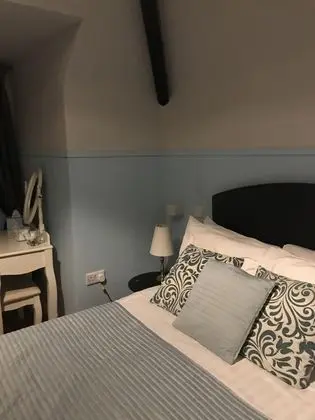 Tek Büyük Yataklı Oda, Banyolu/Duşlu (Small)