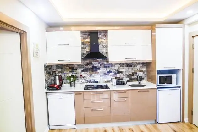 Daire-Tek Yatak Odalı, Kara Manzaralı, Balkonlu