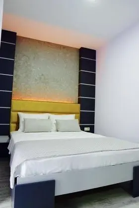 Daire-Tek Yatak Odalı, Bahçe Manzaralı, Balkonlu