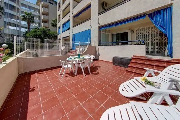 Apart Daire, 1 Yatak Odası, Teras, Havuz Manzaralı