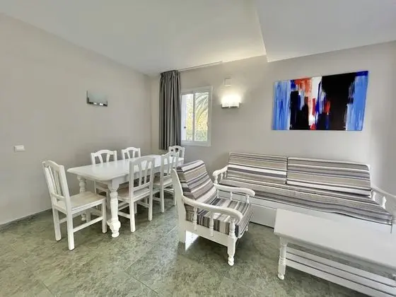 Apart Daire, 2 Yatak Odası, Teras, Bahçe Manzaralı