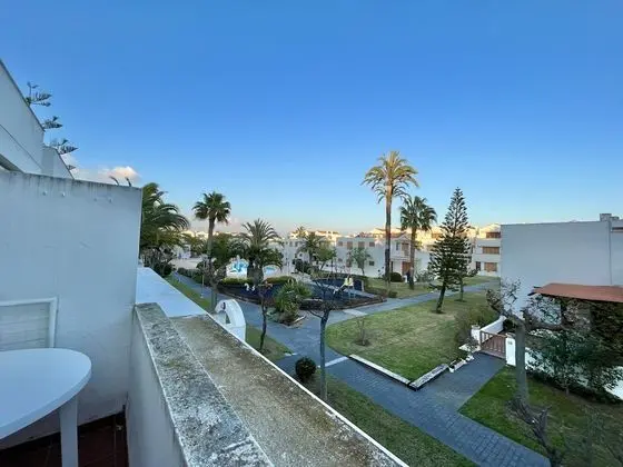 Apart Daire, 2 Yatak Odası, Teras, Bahçe Manzaralı