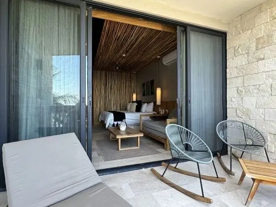 Ocean Front Suite