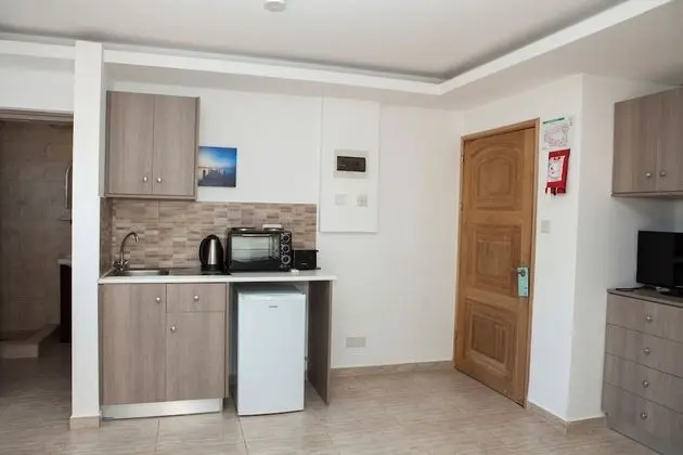 Stüdyo, Bahçe Manzaralı