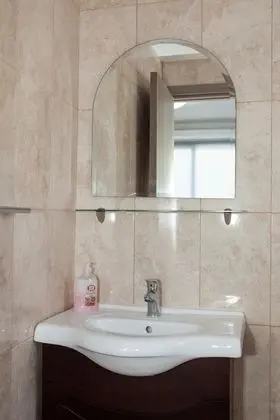 Stüdyo, Bahçe Manzaralı