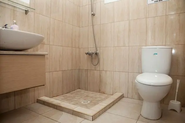 Stüdyo, Bahçe Manzaralı