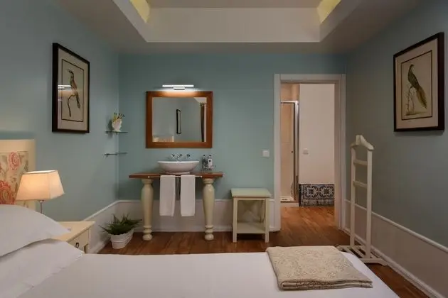 Tek Büyük veya İki Ayrı Yataklı Oda