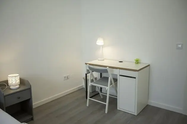 Tek Büyük Yataklı Oda, Ortak Banyo