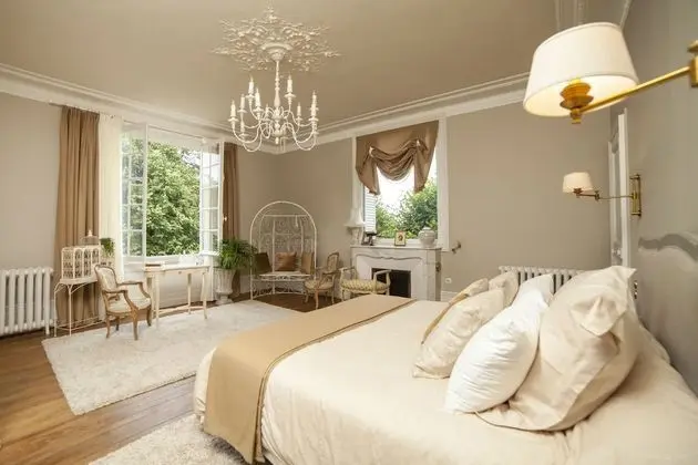 Romantic Tek Büyük Yataklı Oda (Swann)