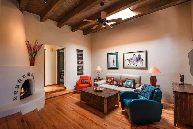 Ev (Alegre - Darling Vacation Home, Kiva )