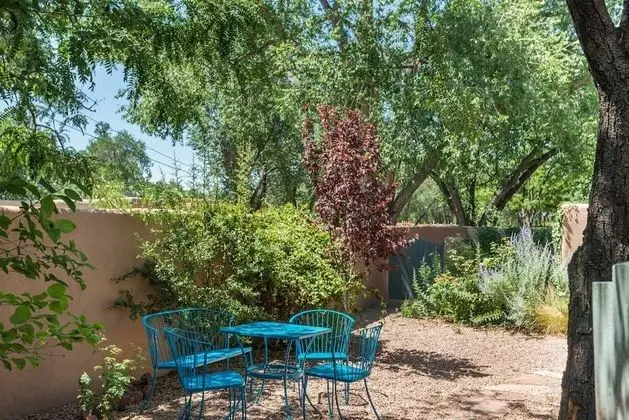Ev (Alegre - Darling Vacation Home, Kiva )