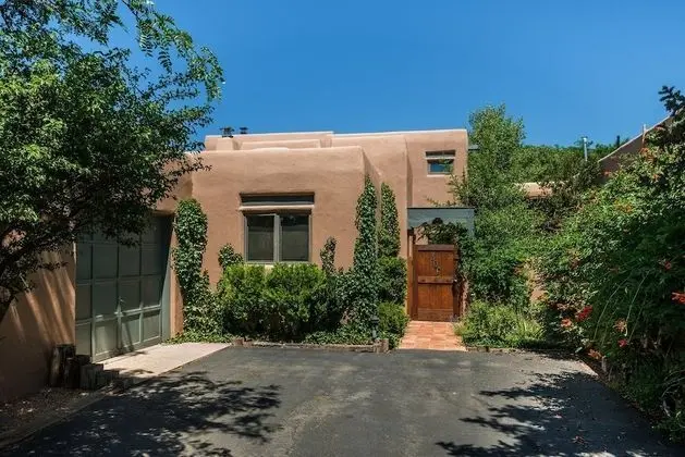 Ev (Alegre - Darling Vacation Home, Kiva )
