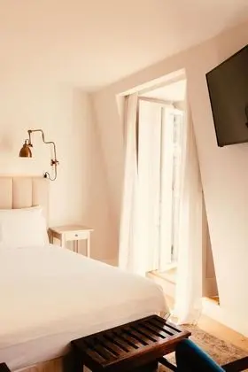 Comfort Tek Büyük Yataklı Oda (Mansard)