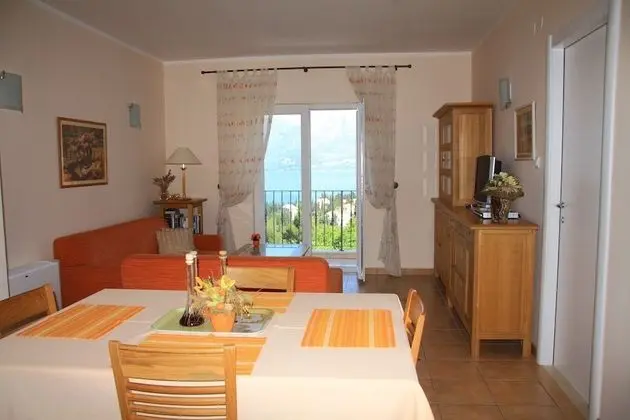Superior Apart Daire, 2 Yatak Odası, Balkon, Deniz Manzaralı