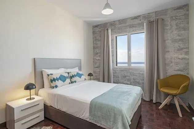 Basic Apart Daire, 1 Büyük (Queen) Boy Yatak ve Çekyat, Deniz Manzaralı