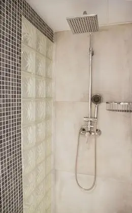 Tek Büyük Yataklı Oda (Promo)