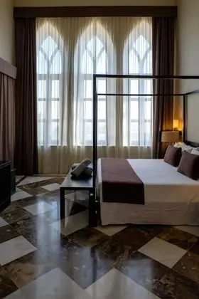 Double Club Palace