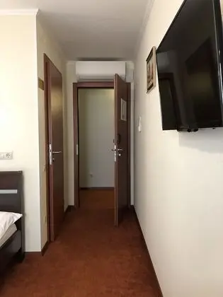 Comfort Tek Büyük Yataklı Oda