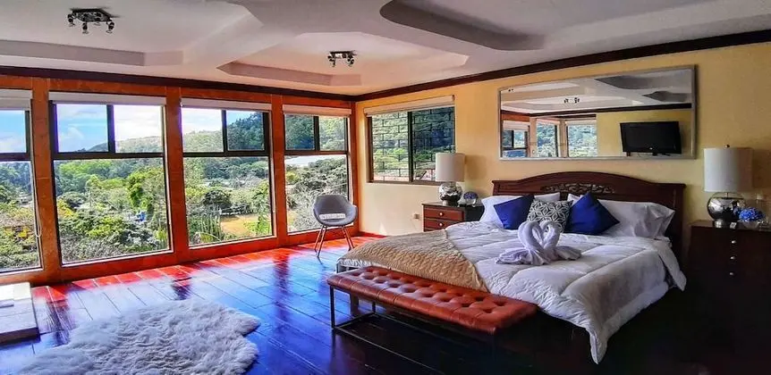 Honeymoon Stüdyo, Sıcak Su Havuzu, Vadi Manzaralı
