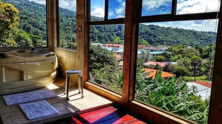 Honeymoon Stüdyo, Sıcak Su Havuzu, Vadi Manzaralı