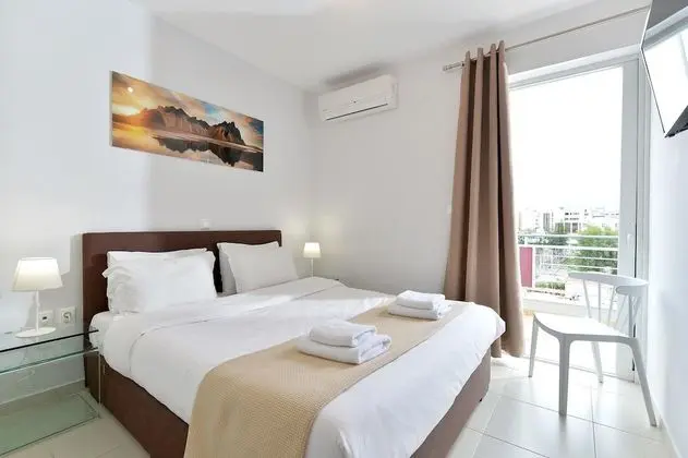 Deluxe Plus Apartment